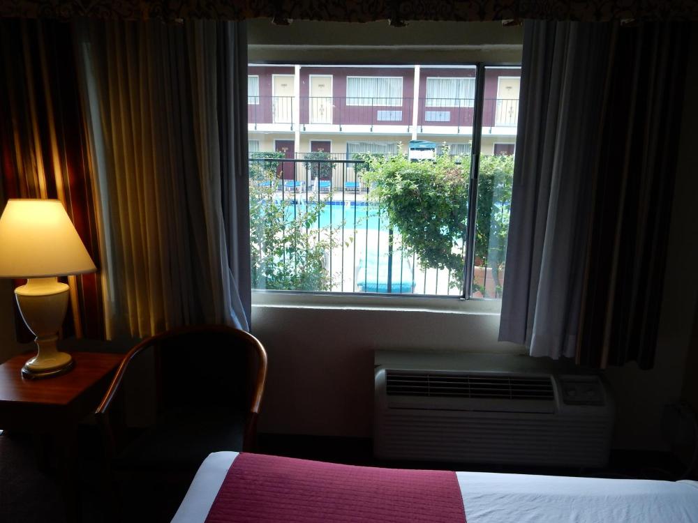 Queen Room with Two Queen Beds - Pool View